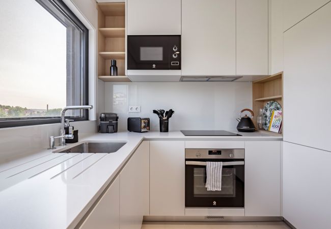 Apartamento en Oporto - Nomad`s Lux - 2BDR & Parking Flores Square Porto Apartamento en Oporto - Nomad`s Lux - 2BDR & Parking Flores Square Porto