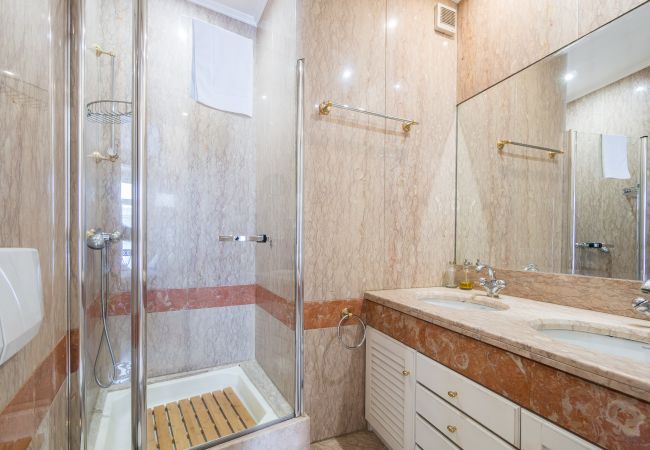Apartamento en Lisboa - Nomad's Chiado Lisbon & Amazing View Apartamento en Lisboa - Nomad's Chiado Lisbon & Amazing View