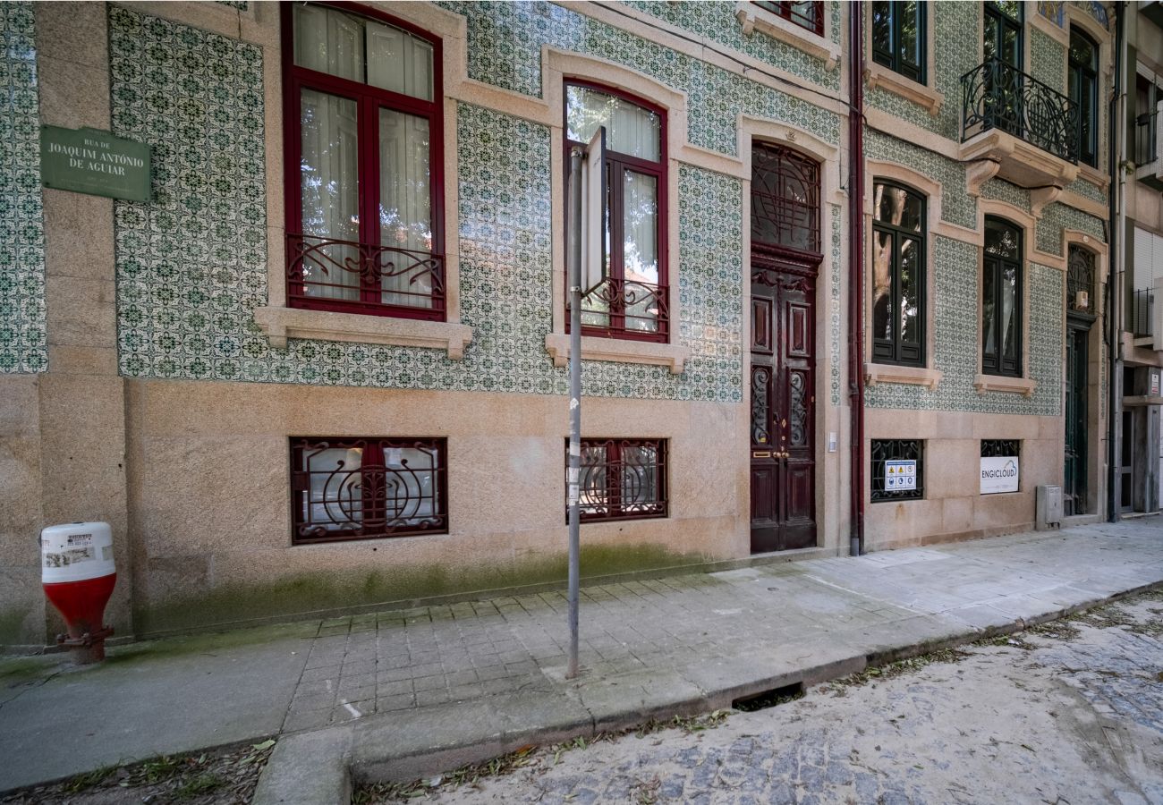 Apartamento en Oporto - Nomad's Nest in Bonfim - 1BED Balcony & View