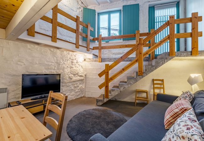 Casa en Oporto - Nomad's Easy Stay - 1BDR Chalet in the Old Town