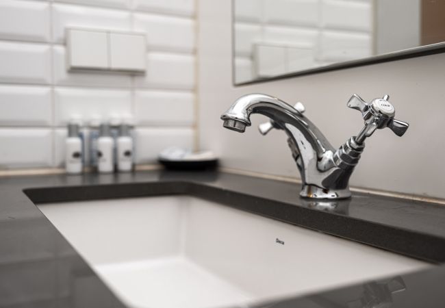 Apartment in Lisboa - Nomad's Padaria Collection - Tiled Walls Apartment in Lisboa - Nomad's Padaria Collection - Tiled Walls