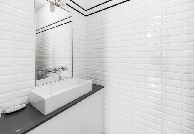 Apartment in Lisboa - Nomad's Padaria Collection - Tiled Walls Apartment in Lisboa - Nomad's Padaria Collection - Tiled Walls