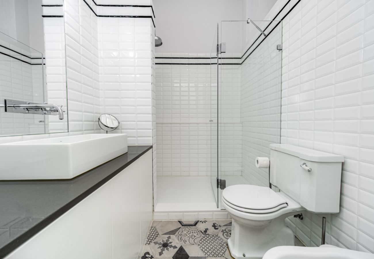 Apartment in Lisbon - Nomad's Padaria Collection - Tiled Walls Apartment in Lisbon - Nomad's Padaria Collection - Tiled Walls