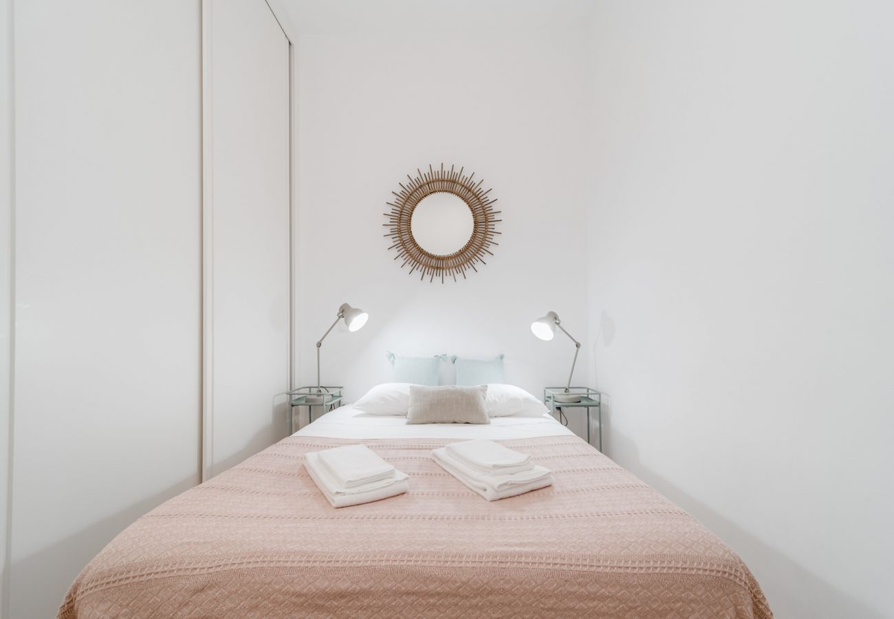 Studio in Porto - Nomad's Boulevard Flats - Suite and Terrace 1 Studio in Porto - Nomad's Boulevard Flats - Suite and Terrace 1