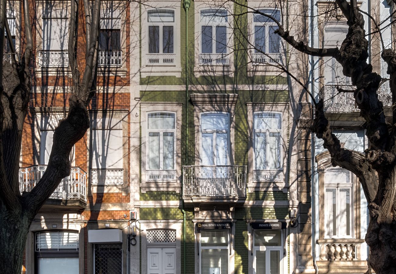 Studio in Porto - Nomad's Boulevard Flats - Suite and Terrace 1 Studio in Porto - Nomad's Boulevard Flats - Suite and Terrace 1