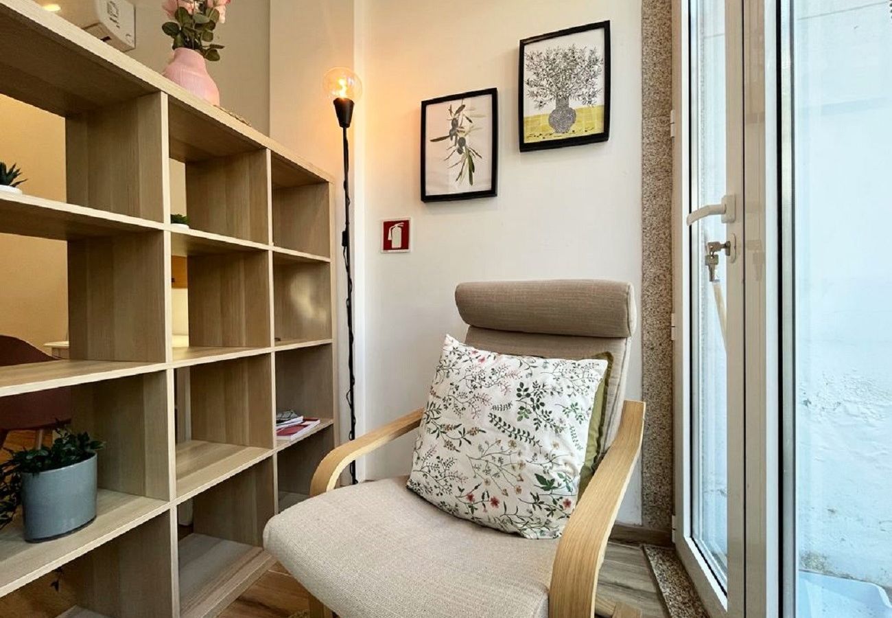 Studio in Porto - Nomad's Boulevard Flats - Suite and Terrace 1 Studio in Porto - Nomad's Boulevard Flats - Suite and Terrace 1