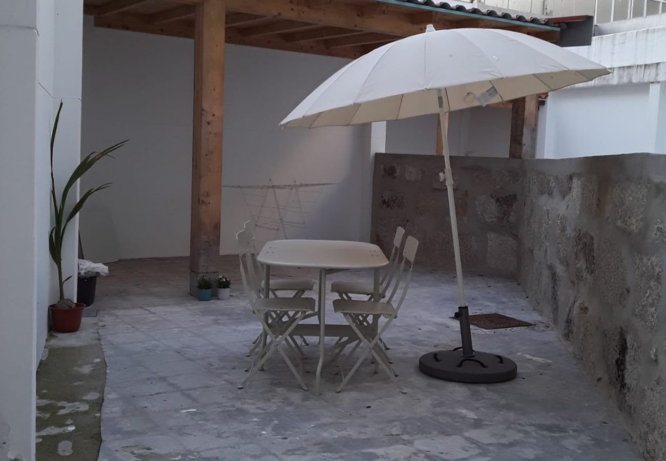 Studio in Porto - Nomad's Boulevard Flats - Suite and Terrace 1 Studio in Porto - Nomad's Boulevard Flats - Suite and Terrace 1