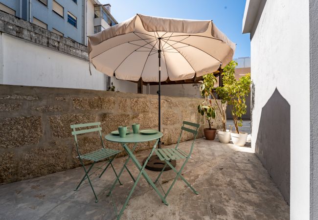 Studio in Porto - Nomad's Boulevard Flats - Suite and Terrace 2 Studio in Porto - Nomad's Boulevard Flats - Suite and Terrace 2