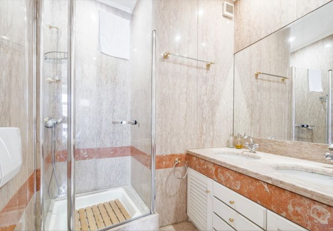 Apartment in Lisboa - Nomad's Chiado Lisbon & Amazing View Apartment in Lisboa - Nomad's Chiado Lisbon & Amazing View