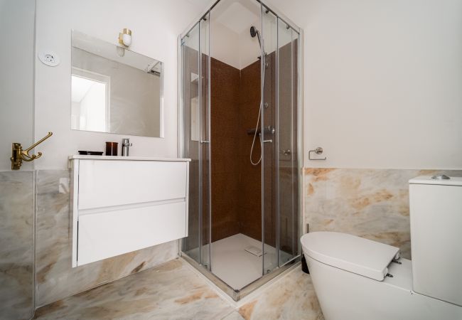 Apartment in Porto - Nomad's By Sta Catarina Flats - 3BED Friends Apartment in Porto - Nomad's By Sta Catarina Flats - 3BED Friends