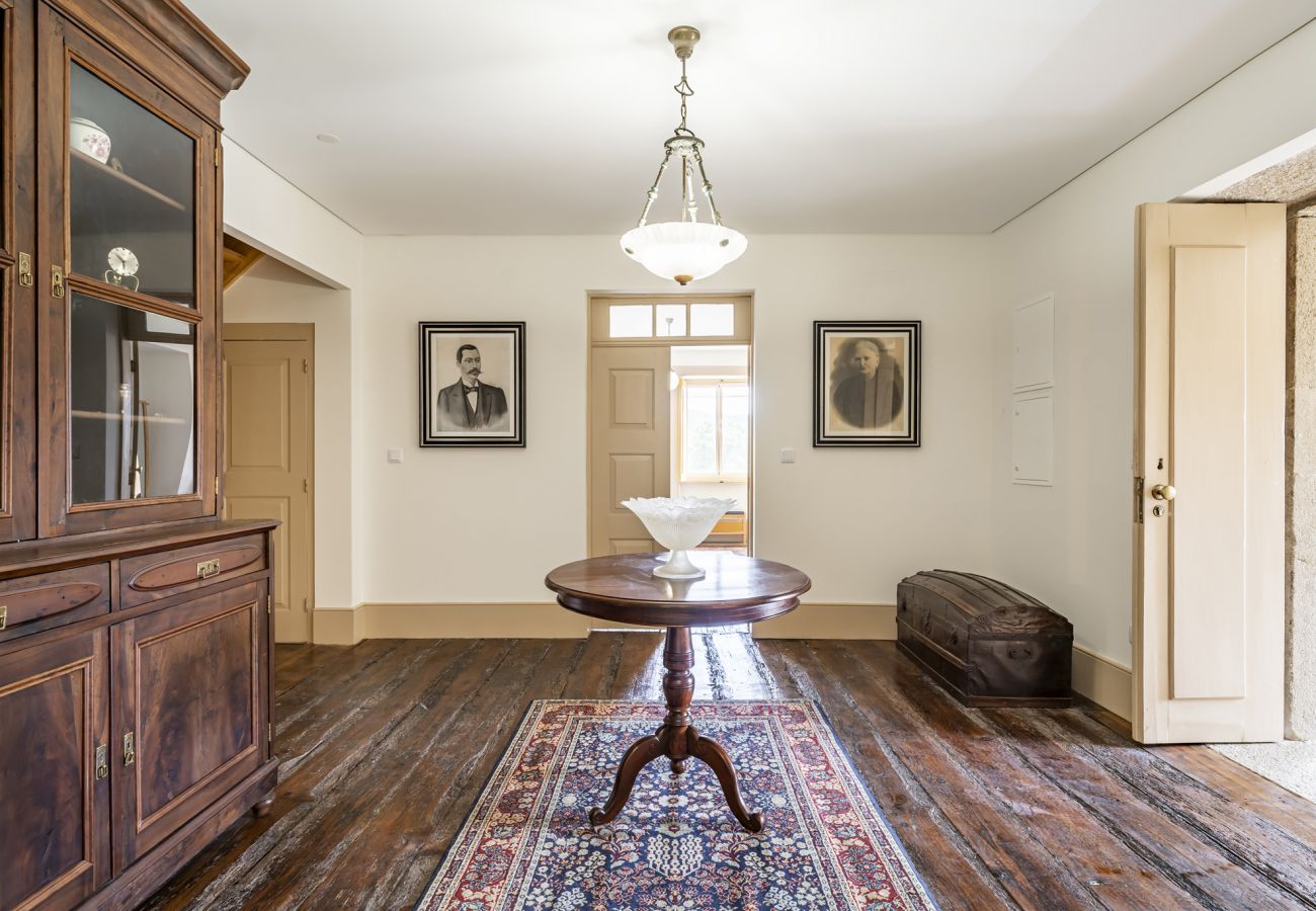 Villa in Santa Maria da Feira - Nomad's Country - 4BDR Casa de Macieira Villa in Santa Maria da Feira - Nomad's Country - 4BDR Casa de Macieira