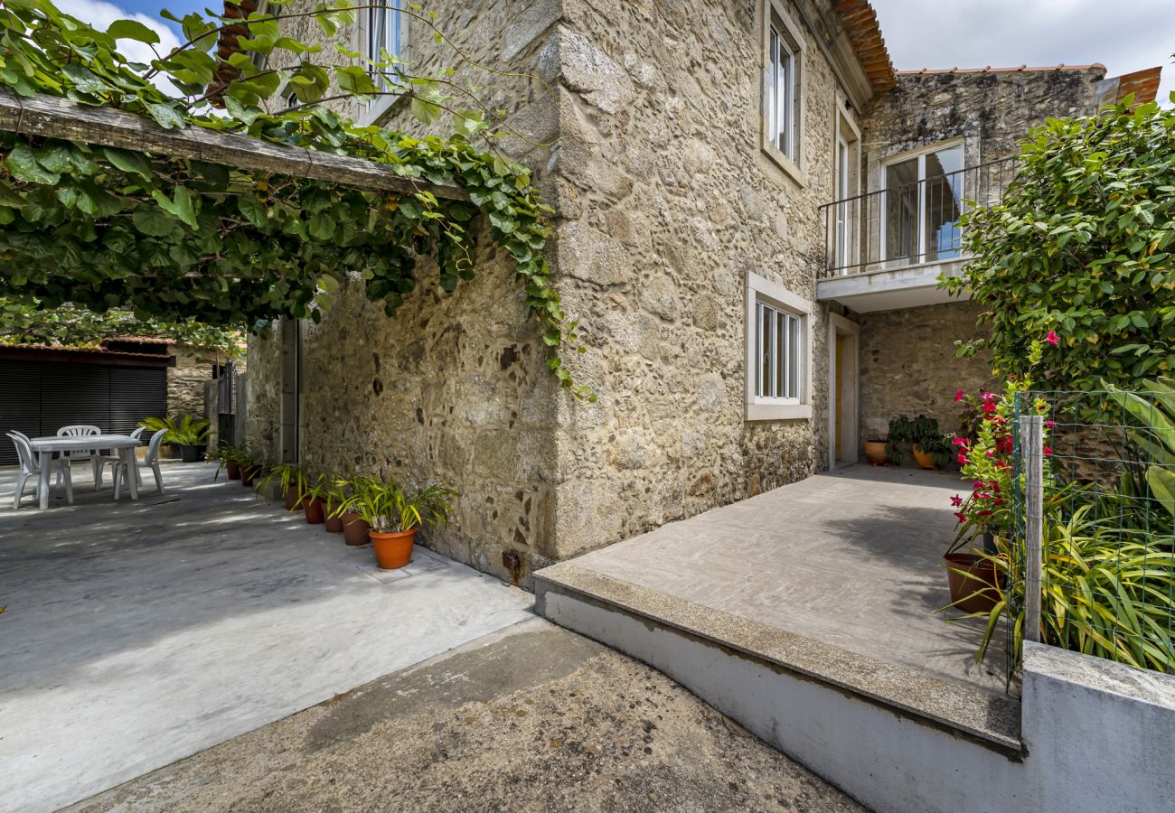 Villa in Santa Maria da Feira - Nomad's Country - 4BDR Casa de Macieira Villa in Santa Maria da Feira - Nomad's Country - 4BDR Casa de Macieira