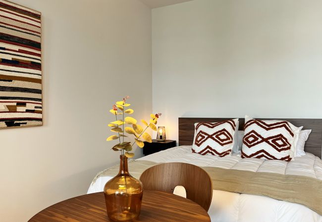 Studio in Porto - Nomad`s Lux - 1BDR Almada Cool Studio in Porto - Nomad`s Lux - 1BDR Almada Cool