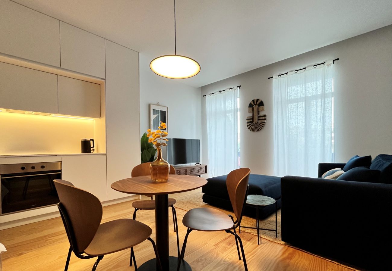 Studio in Porto - Nomad`s Lux - 1BDR Almada Cool