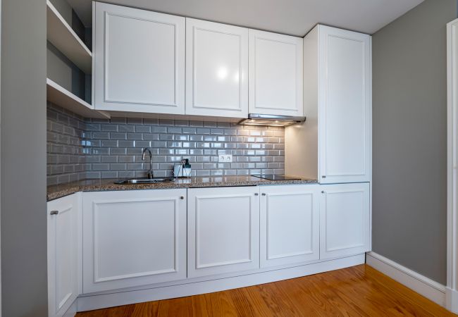 Apartment in Porto - Nomad`s Easy Stay - 1BDR Clerigos View Apartment in Porto - Nomad`s Easy Stay - 1BDR Clerigos View