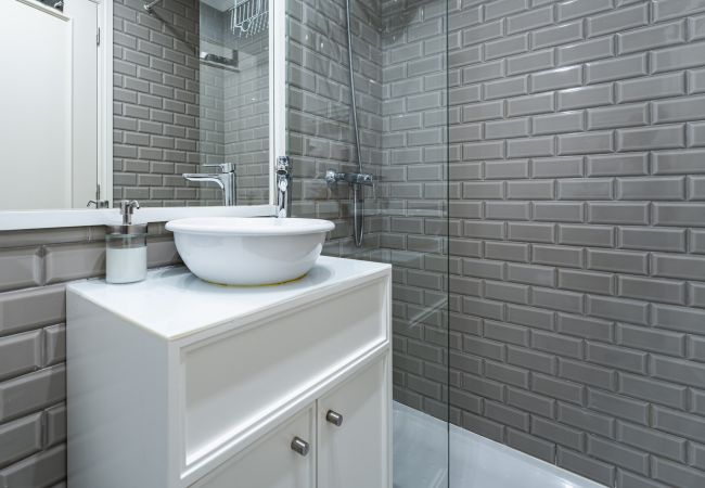 Apartment in Porto - Nomad`s Easy Stay - 1BDR Clerigos View Apartment in Porto - Nomad`s Easy Stay - 1BDR Clerigos View