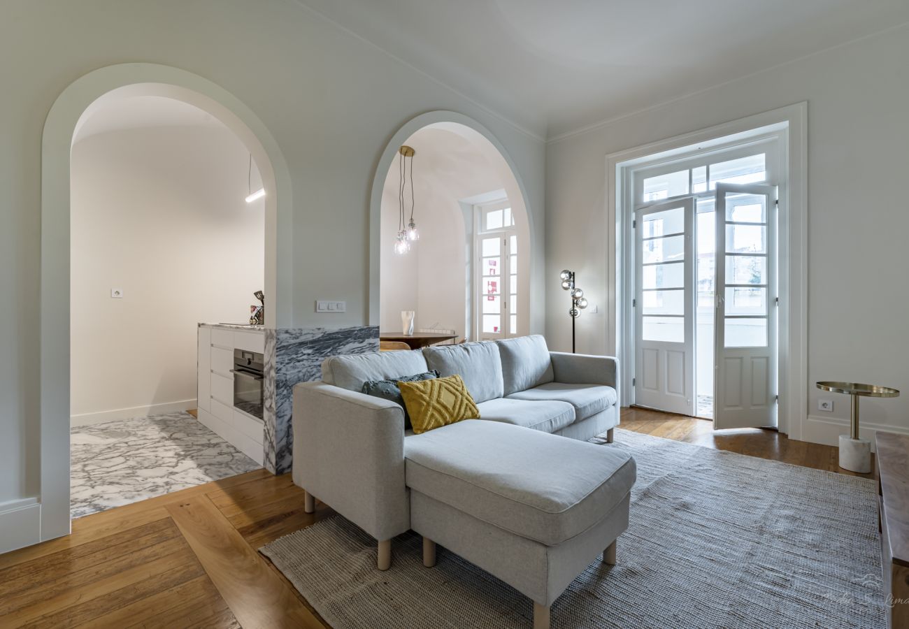 Apartment in Porto - Nomad`s Family - 3BDR Charming Hideout Porto Apartment in Porto - Nomad`s Family - 3BDR Charming Hideout Porto