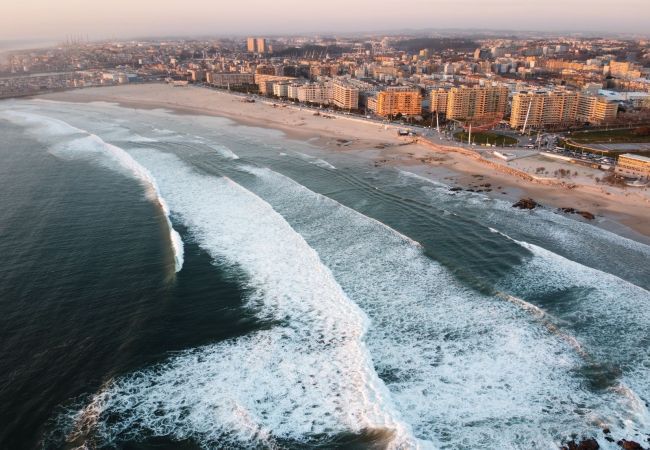 Apartamento em Matosinhos - Nomad`s Family - 2BDR Beach Vibe Matosinhos Apartamento em Matosinhos - Nomad`s Family - 2BDR Beach Vibe Matosinhos