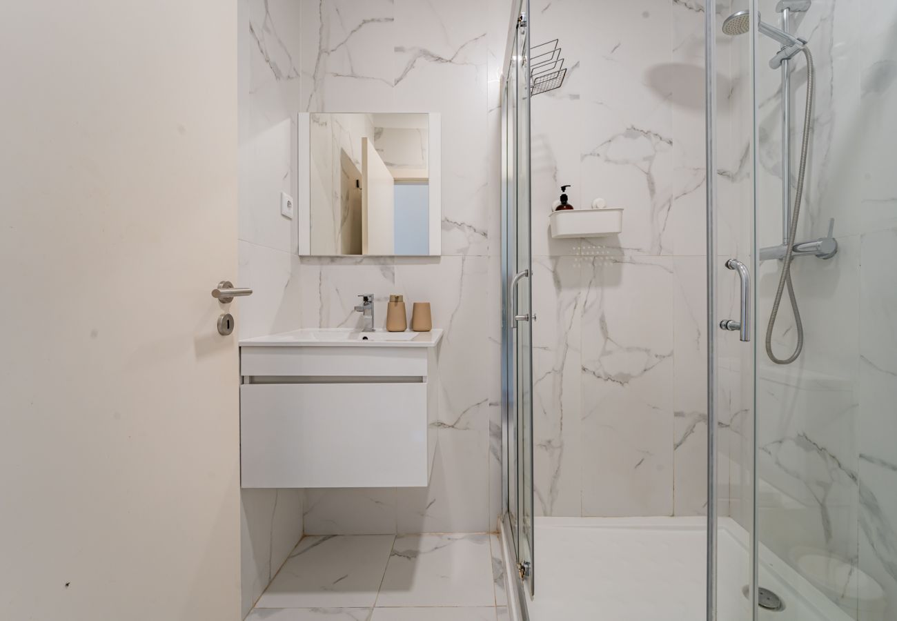 Estúdio em Porto - Nomad's Boulevard Flats - Suite & Terrace 2