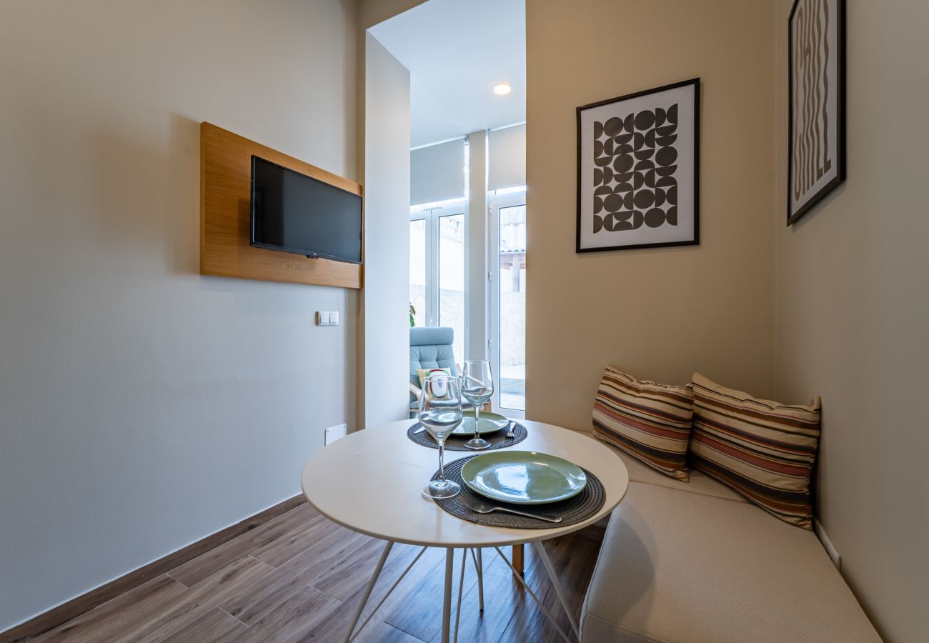 Estúdio em Porto - Nomad's Boulevard Flats - Suite & Terrace 2