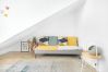 Apartamento em Lisboa - Nomad's Castel Lisbon - 1BDR The Reader