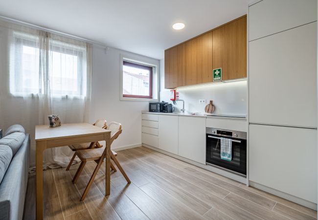 Apartamento em Porto - Nomad's Lux - 1BDR Charming Top Floor Porto