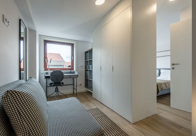 Apartamento em Porto - Nomad's Lux - 1BDR Charming Top Floor Porto
