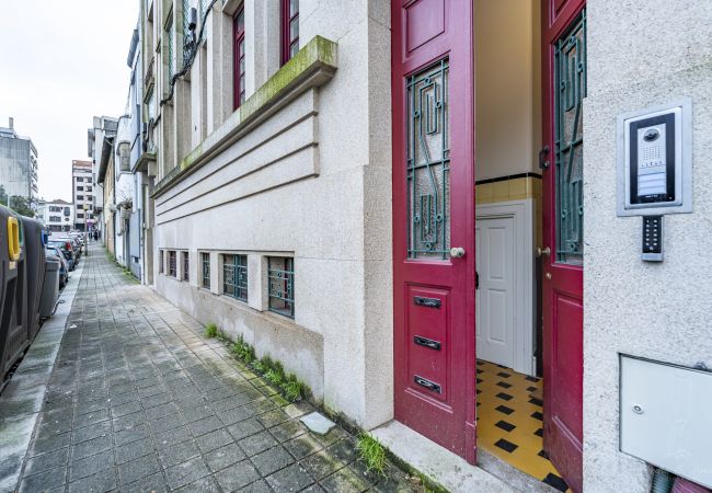 Apartamento em Porto - Nomad's Family - 3BDR Charming Hideout Porto