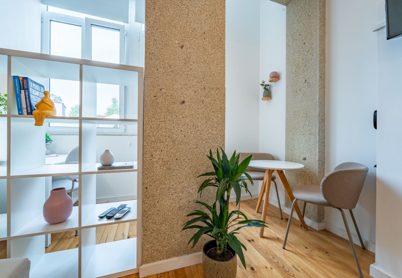 Apartamento em Porto - Nomad's Easy Stay - Duque Studio XIX