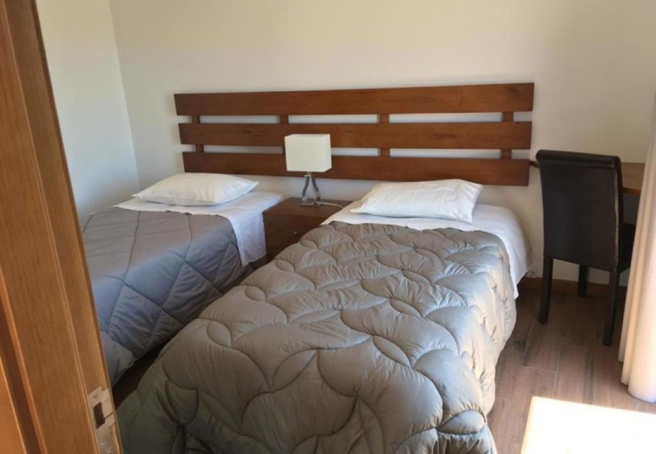 Alojamento de turismo rural em Pedraça - Nomad's Country - Cimo de Vila Casa Jardim