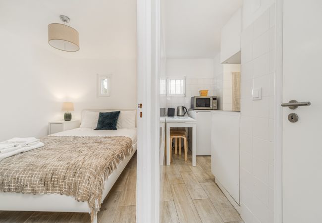 Apartment in Lisbon - Nomad's Lisbon Castello Flats 2nd Floor