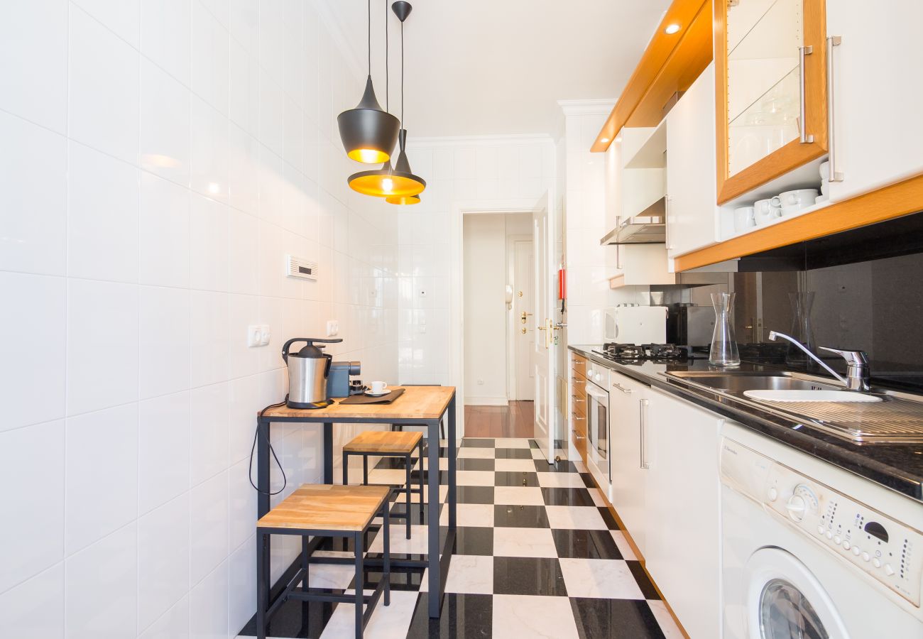 Apartment in Lisbon - Nomad's Fine Arts in Chiado with Garage