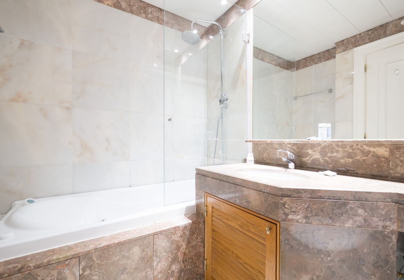 Apartment in Lisbon - Nomad's Fine Arts in Chiado