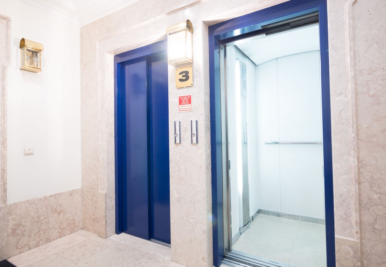Apartment in Lisbon - Nomad's Fine Arts in Chiado