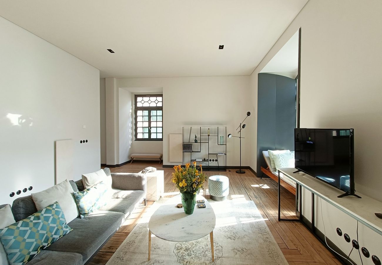 Apartment in Lisbon - Nomad's Time Out Market Lisbon - 3BDR