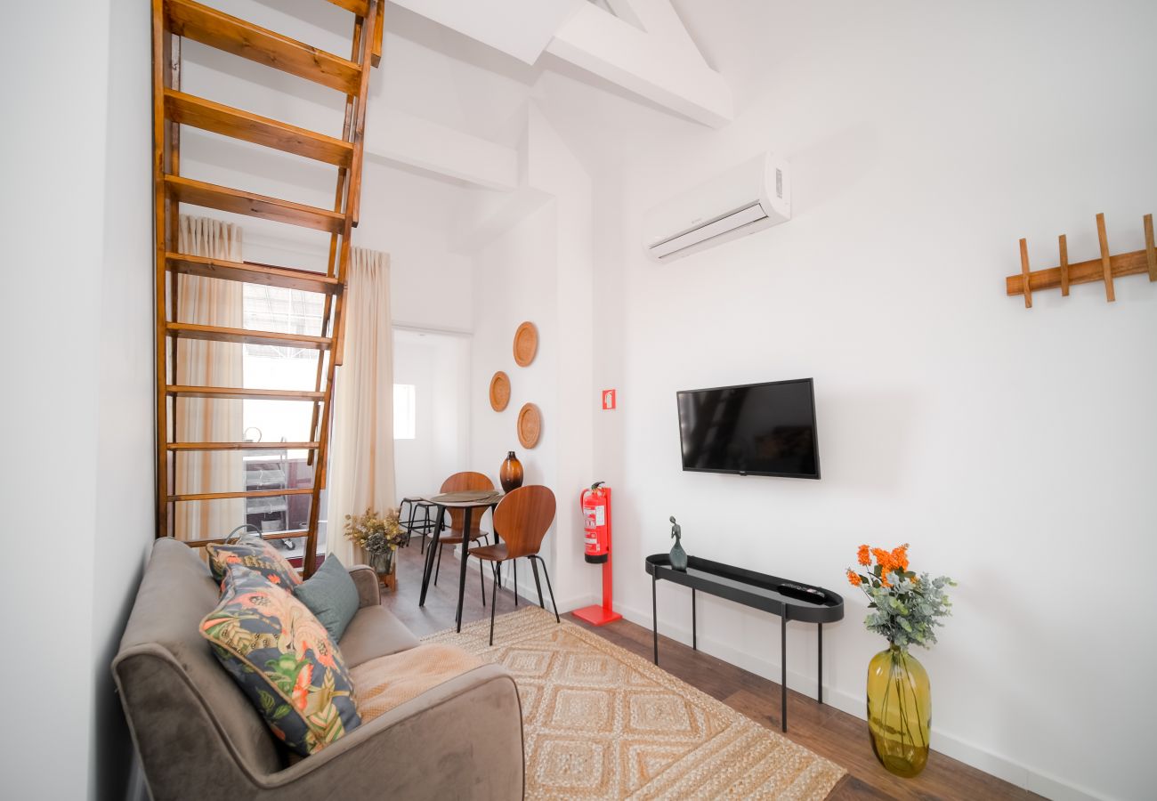 Apartment in Porto - Nomad's Nest in Bonfim - 1BED Balcony & View