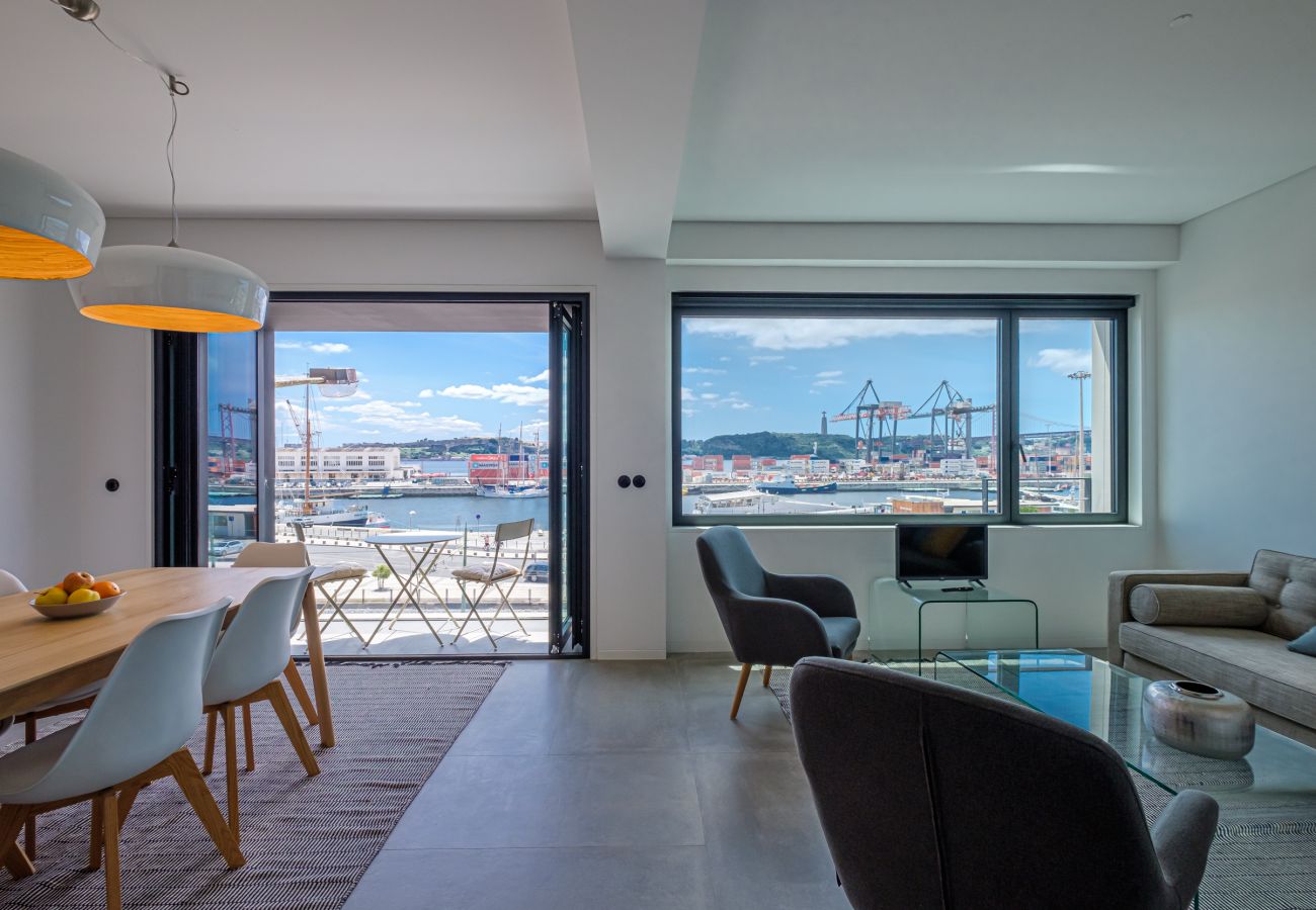 Apartment in Lisbon - Nomad's 2BDR Riverside Lisbon