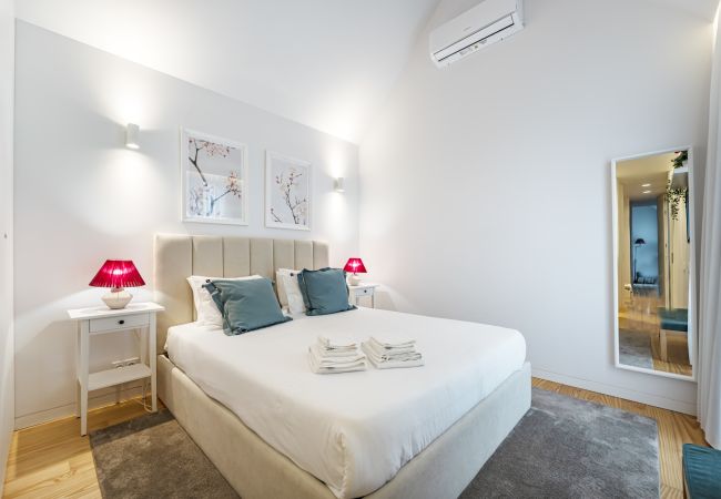 Terraced House in Porto - Nomad's Lux - 2BDR Almada Private Porto Terraced House in Porto - Nomad's Lux - 2BDR Almada Private Porto