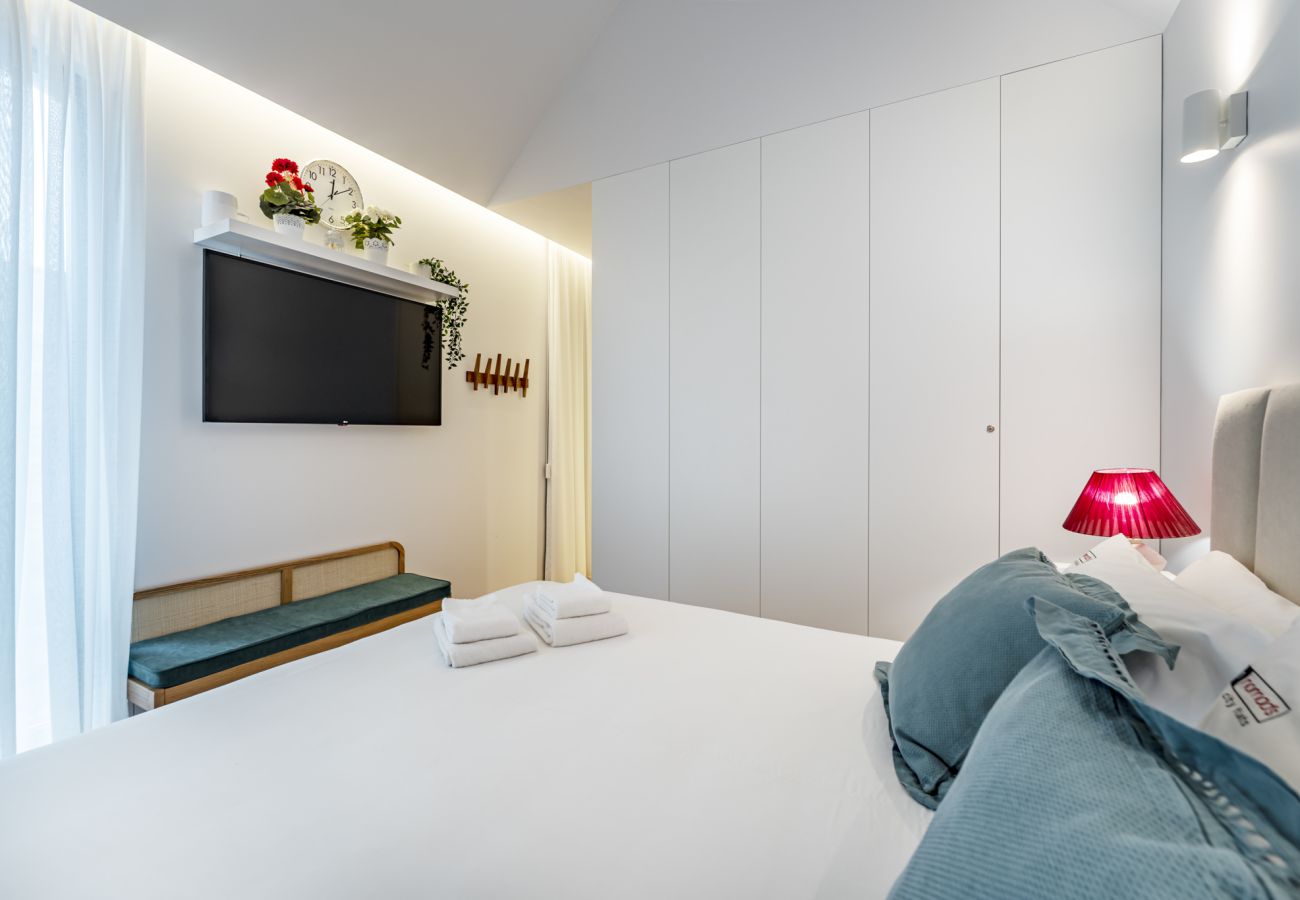 Townhouse in Porto - Nomad's Lux - 2BDR Almada Private Porto