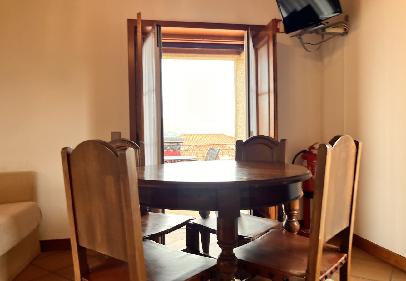 Farm stay in Pedraça - Nomad's Country - Cimo de Vila Apt IV