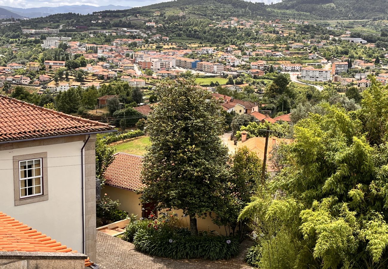 Farm stay in Pedraça - Nomad's Country - Cimo de Vila Apt IV