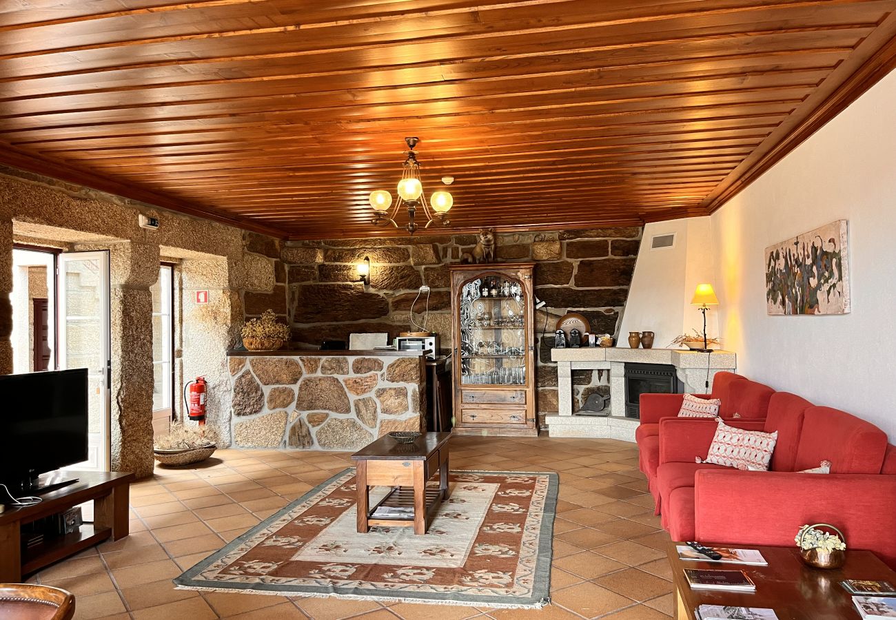 Farm stay in Pedraça - Nomad's Country - Cimo de Vila Apt IV