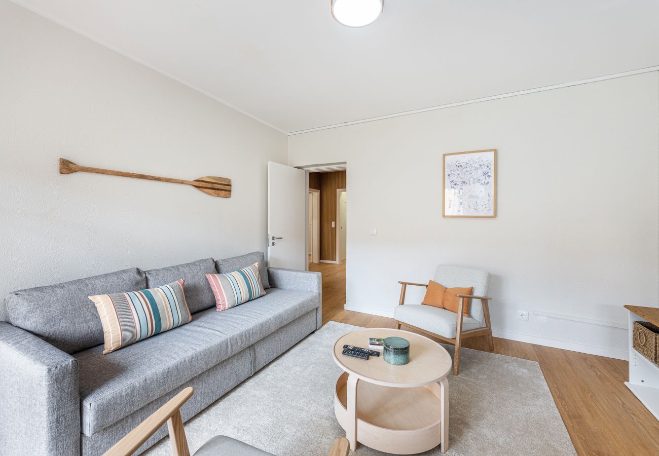 Apartment in Porto - Nomad's Family - 3BDR The Home Base Porto